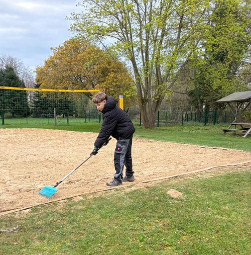Frühjahrsputz im Freibad in Fredersdorf PM