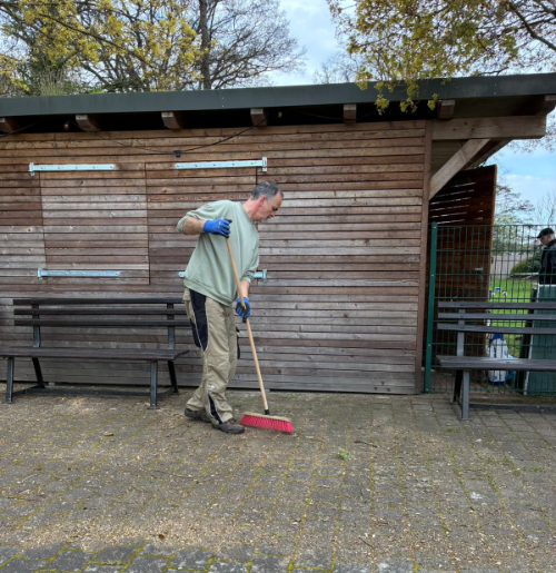 Frühjahrsputz im Freibad in Fredersdorf PM